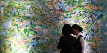 Монголын хамгийн том "Дэлхийн нэг өдөр” зургийн дижитал хувилбарыг 350 сая төгрөгөөр худалдаалжээ