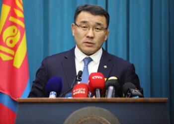 Хотын дарга түгжрэл бууруулах есөн бүлэг ажлаа Засгийн газарт танилцууллаа