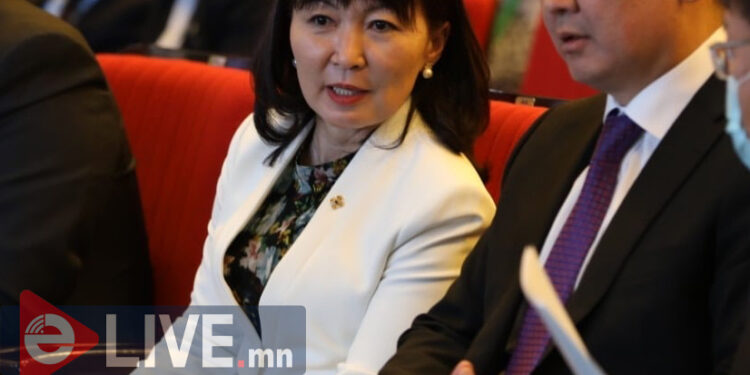 У.Хүрэлсүх, Н.Уртнасан нарын цөлжилтийн эсрэг хоршил