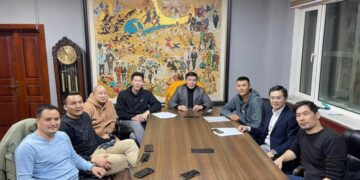 Сагсан бөмбөгийн холбоод 10 жил үргэлжилсэн талцалдаа цэг тавьжээ