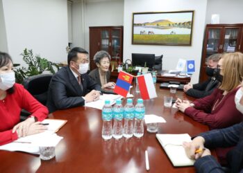 Польшид суралцах оюутны тоог нэмэгдүүлэхийг хүслээ