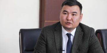 Д.Болд: Эрээн-Замын-Үүд чиглэлийн ачаа тээврийн боомт хаагдсан гэдэг нь ташаа мэдээлэл