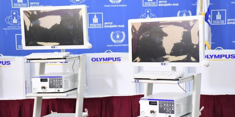 Ходоодны дуран оношилгооны иж бүрдлийг аймгуудад гардуулан өгөв