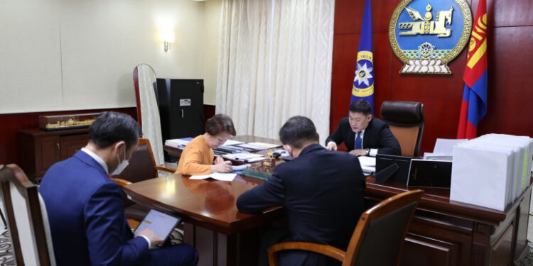 Ерөнхий сайд Л.Оюун-Эрдэнэ ОХУ-ын Засгийн газрын дарга М.В.Мишустинтэй утсаар ярьжээ