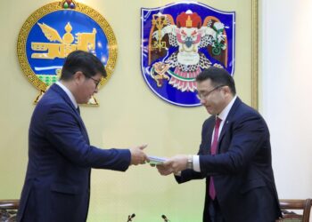 Нийслэлийн 2022 оны төсвийн төслийг өргөн барив