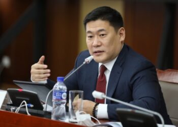 Л.Оюун-Эрдэнэ: Түгжрэлийг бууруулах шийдвэр гаргахад “Ногоон гэрэл” асааж өгье