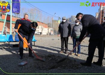 Хан-Уул дүүргийн 15 хороонд цэцэрлэгийн шав тавилаа