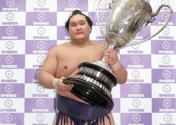 Сүмод Тэрүнофүжигийн эрин эхлэх үү?