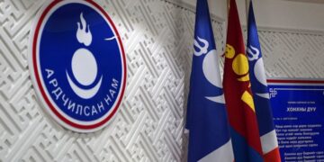 Тулганы асуудлаа шийдээгүй АН иргэний ардчиллыг тунхаглав