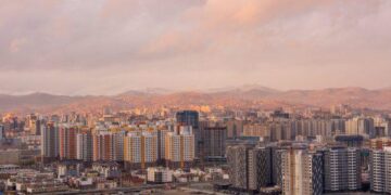 "Лондон пост" хэвлэлд гарсан нийтлэлийг www.eagle.mn сайт орчуулан нийтэлжээ