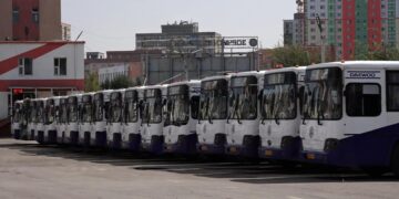 Нийтийн тээврийн үйлчилгээ эрхлэгч байгууллагуудад тулгамдсан асуудлыг үе шаттай шийдвэрлэнэ