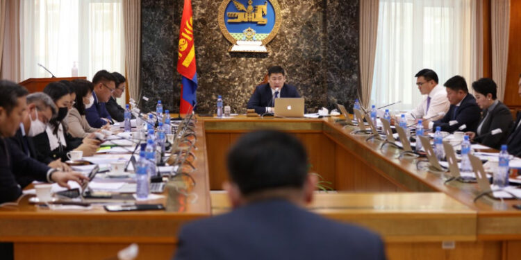 2022 онд төрийн хяналт шалгалтыг багасгахыг үүрэг болгов