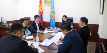 Нийслэлийн ИТХ-ын дарга Ж.Батбаясгалан, төлөөлөгч Г.Гангамөрөн нар Баянгол дүүрэгт ажиллалаа