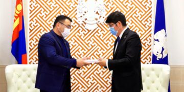 Нийслэлийн 2021 оны төсөвт нэмэлт, өөрчлөлт оруулах тогтоолын төслийг өргөн барилаа