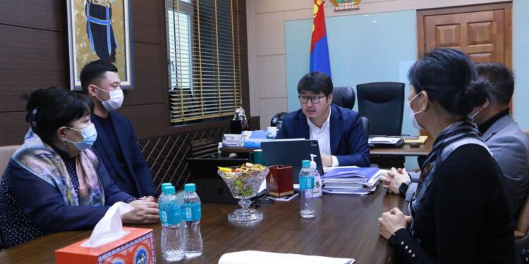 Монголын байт харвааны холбооны төлөөллийг хүлээн авч уулзлаа