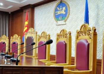 УИХ-ын гишүүдийн давхар дээлтэй болох дуусдаггүй ШУНАЛ