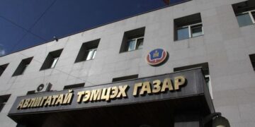 Албан тушаалтнууд 73 саяын авлига авсан хэргийг шалгаж эхэлжээ