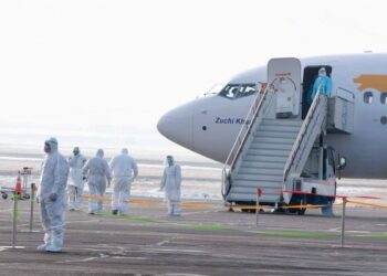 Гадаад орнуудаас ирж буй иргэдийг тусгаарлахгүй  