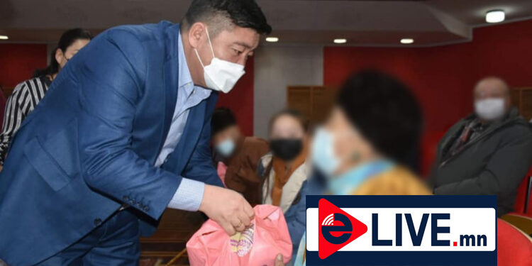 Ууц, хавсайгаар далдалсан улстөрчдийн “худалдан авалт”