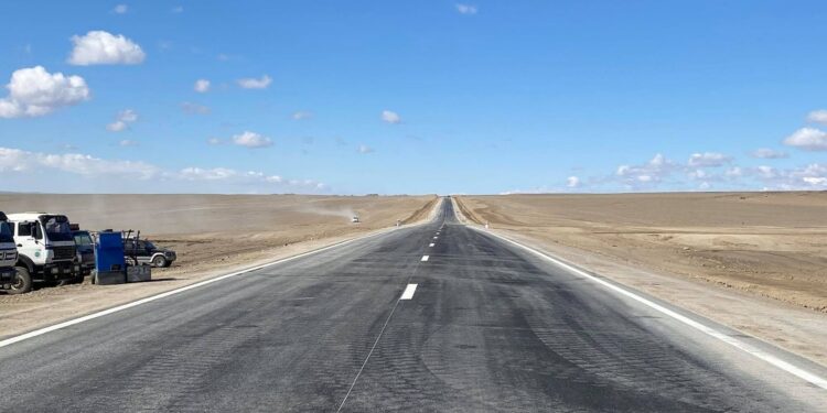 Бүх аймгийн төв хатуу хучилттай замаар холбогджээ