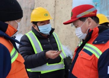 Б.Цэнгэл ”ЭРДЭНЭТ ҮЙЛДВЭР” төрийн өмчит үйлдвэрийн газарт ажиллав