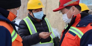 Б.Цэнгэл ”ЭРДЭНЭТ ҮЙЛДВЭР” төрийн өмчит үйлдвэрийн газарт ажиллав