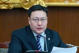 УИХ-ын гишүүн асан Ж.Батзандан Монгол Улсын Ерөнхий Сайд, МАН-ын дарга Л.Оюун-Эрдэнэд нээлттэй захидал илгээжээ