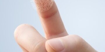 Ирэх тавдугаар сараас хурууны хээгээр ажилчдынхаа цагийг бүртгэхийг хуулиар хориглоно