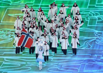 Норвеги дээд амжилт тогтоож, багийн дүнгээр тэргүүллээ