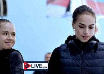 Камила Валиевагийн энгийн хувцастай зургуудаас толилуулж байна