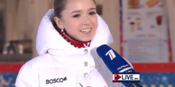 Камила Валиевагийн энгийн хувцастай зургуудаас толилуулж байна