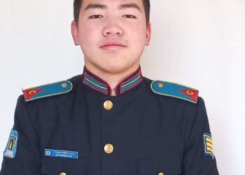 Есдүгээр ангийн сурагч Д.Хүчитбаатар баатарлаг үйлс бүтээжээ