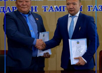 Говь-Алтай  аймгийн засаг дарга О.Амгаланбаатар сумдын засаг дарга нартай 2022 онд хамтран ажиллах гэрээ байгууллаа