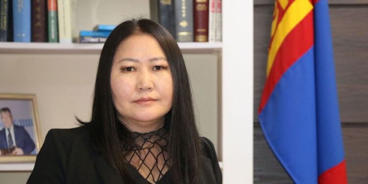 С.Саран: Дэлхийд алдаршсан монголчуудын хосгүй өв соёлыг илтгэх урлагийн бүтээлийн нэг нь эсгий уран зураг