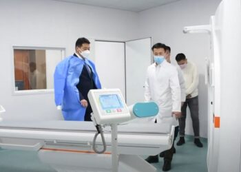 ЭМЯ: Төв аймгийн Нэгдсэн эмнэлэгт 64 зүслэгт Компьютерт томографийн оношилгооны тоног төхөөрөмжийг  суурилууллаа
