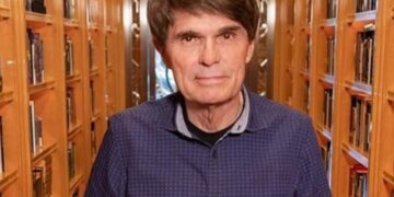 Ухань-ий вирусыг 38 жилийн өмнө зөгнөсөн Дин Кунц