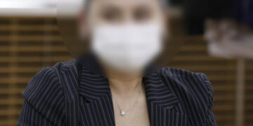 Г.Э: Үрсийнхээ төлөө заавал эдгэрнэ гэж хорт хавдрыг даван туулсан