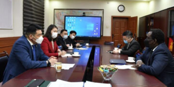 ЭМЯ-ны сайд С.Энхболд НҮБ-ын хүүхдийн сангийн суурин төлөөлөгчтэй уулзлаа