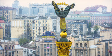 Манай улсын 20-иод иргэн Украинд үлджээ