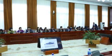 Хянан шалгах түр хороо байгуулахыг тойргийнхоо гишүүдээс шаардацгаая