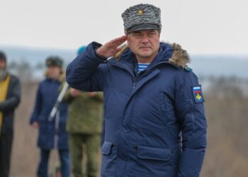 Оросын генерал Украины мэргэн буучийн суманд амиа алджээ