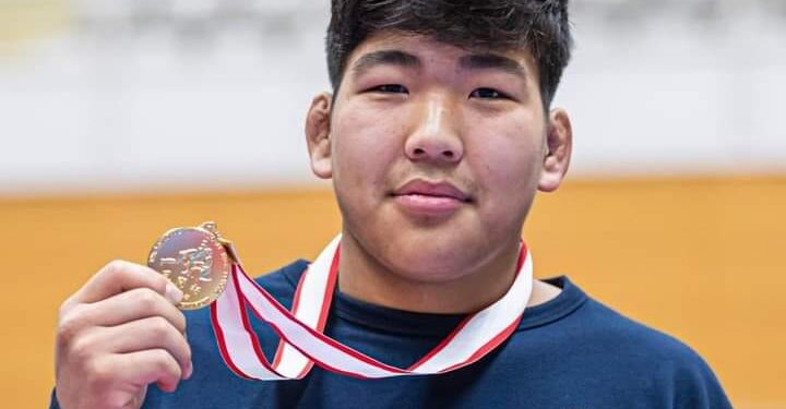 Монгол хүү Японы ахлах сургуулийн аваргад хоёр жил дараалан түрүүллээ