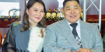 Кёкүшюзан Д.Батбаяр, Т.Баясгалан нарын хэргийг прокурорт буцаалаа