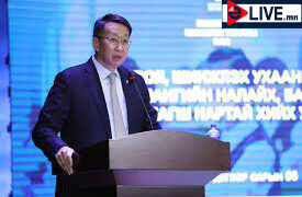 Ирэх сарын 1-нээс багш нарыг шинэ бүтцээр цалинжуулна