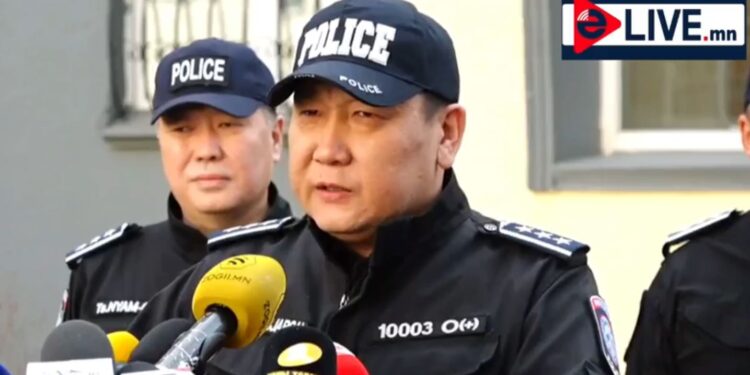 ЦЕГ: Жагсаал цуглааныг буруу тийш нь чиглүүлэх гэсэн хүмүүсийг саатуулсан