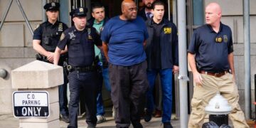 Нью-Йорк хотын метронд зэвсэгт халдлага үйлдсэн этгээдийг баривчилжээ