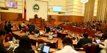 Хөшөө, дурсгал, угтах, үдэх хаалга зэрэг орон нутгийн шинж чанартай төслүүдийг улсын төсвөөр санхүүжүүлэхийг энэ хуулиар хориглохоор тусгалаа