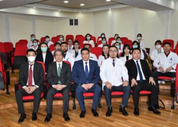 Буцалтгүй тусламжийн эмнэлгийн тоног төхөөрөмжийг ГССҮТ-д гардуулан өгөв