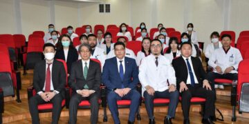 Буцалтгүй тусламжийн эмнэлгийн тоног төхөөрөмжийг ГССҮТ-д гардуулан өгөв