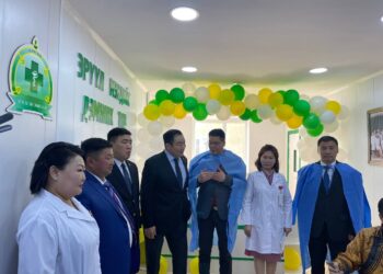 Эрүүл Мэндийн сайд С.Энхболд Хэнтий аймагт ажиллаж байна